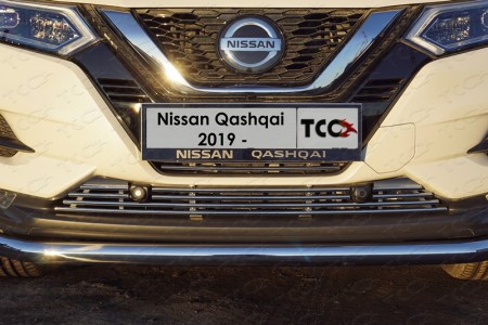 Решетка радиатора 12 мм (2 шт) Nissan Qashqai 2019-
