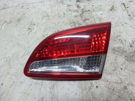 Фонарь внутренний левый Ниссан Альмера (Nissan Almera New '2013-) Фонарь внутренний левый Ниссан Альмера (Nissan Almera New '2013-)