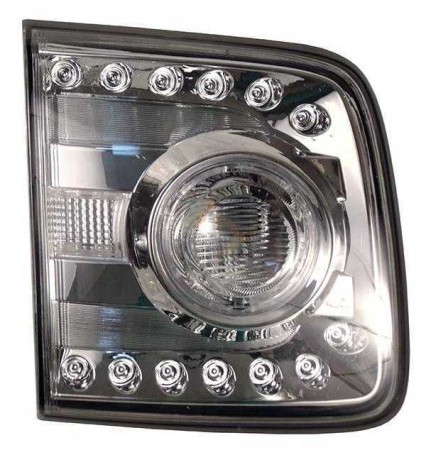 Фонарь задний внутренний левый на Ниссан Патрол (Nissan Patrol Y62) (2010-2014)